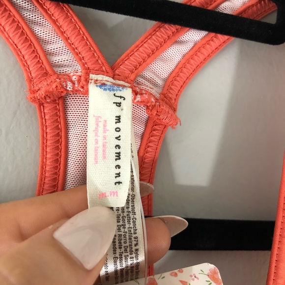 Free people sports bra/crop top - Picture 9 of 9